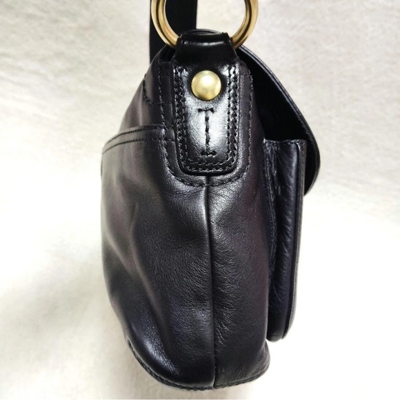 Black Leather Shoulder Bag - Picture 4 of 7